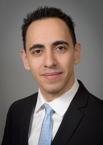 head shot of Artur Shlifer, PA